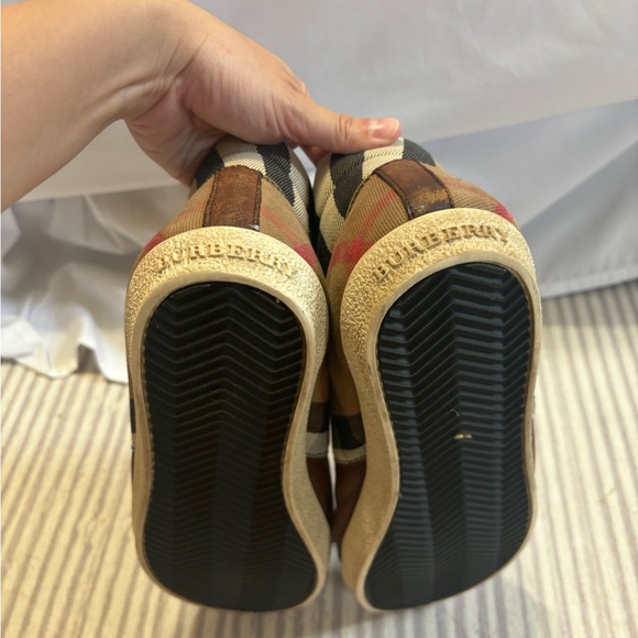 Burberry Mens High Top Sneaker - Picture 3 of 13